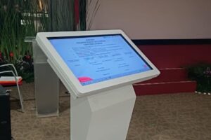 Sewa TV Touch Screen Inovasi Teknologi untuk Acara Anda