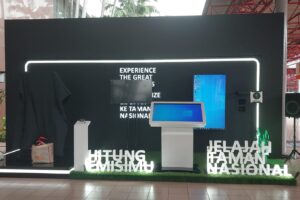Sewa TV Touch Screen Membuat Kesempatan Berbagi Informasi
